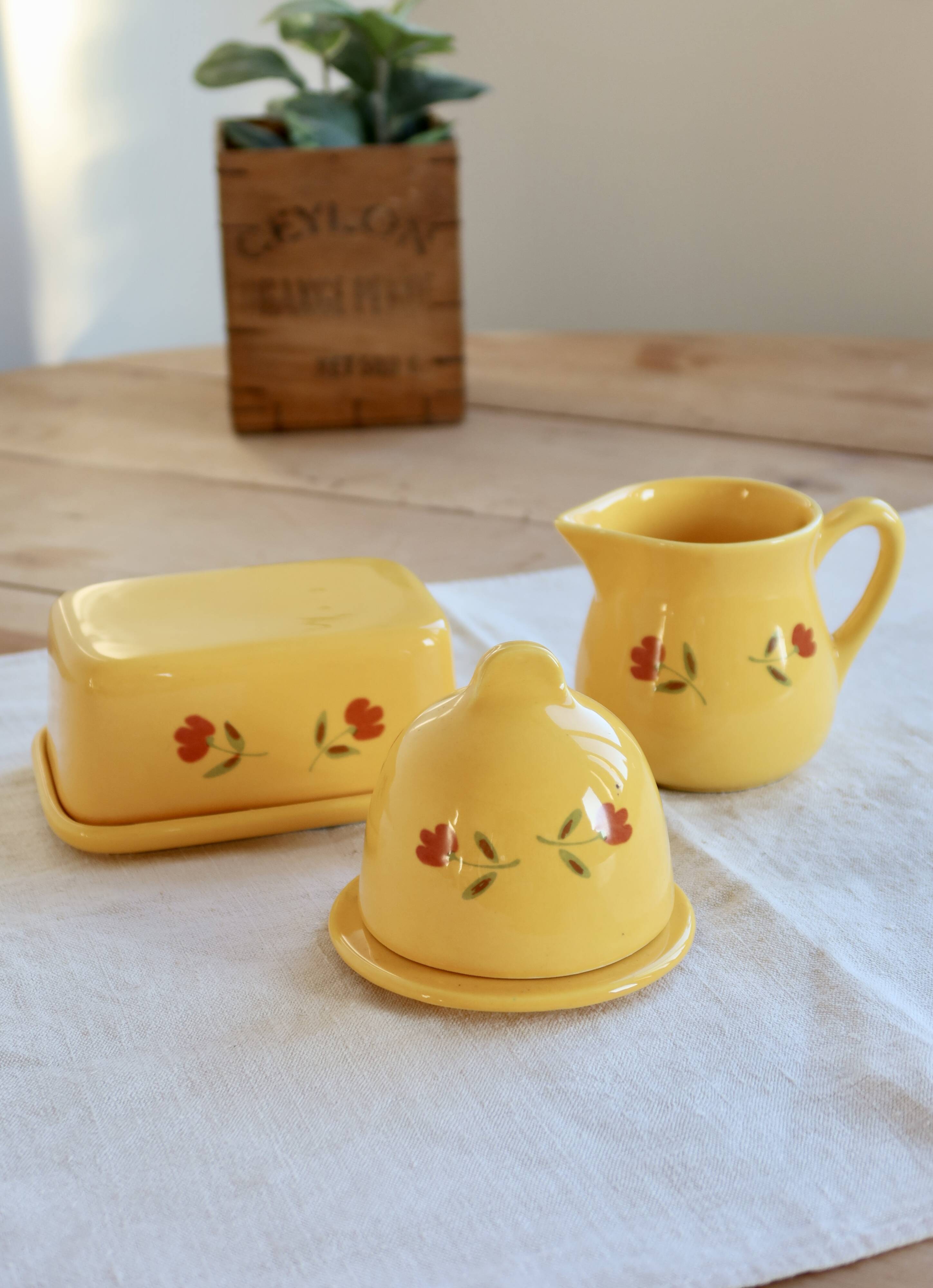 Vintage yellow ceramic milk jug – Hand-painted floral pattern