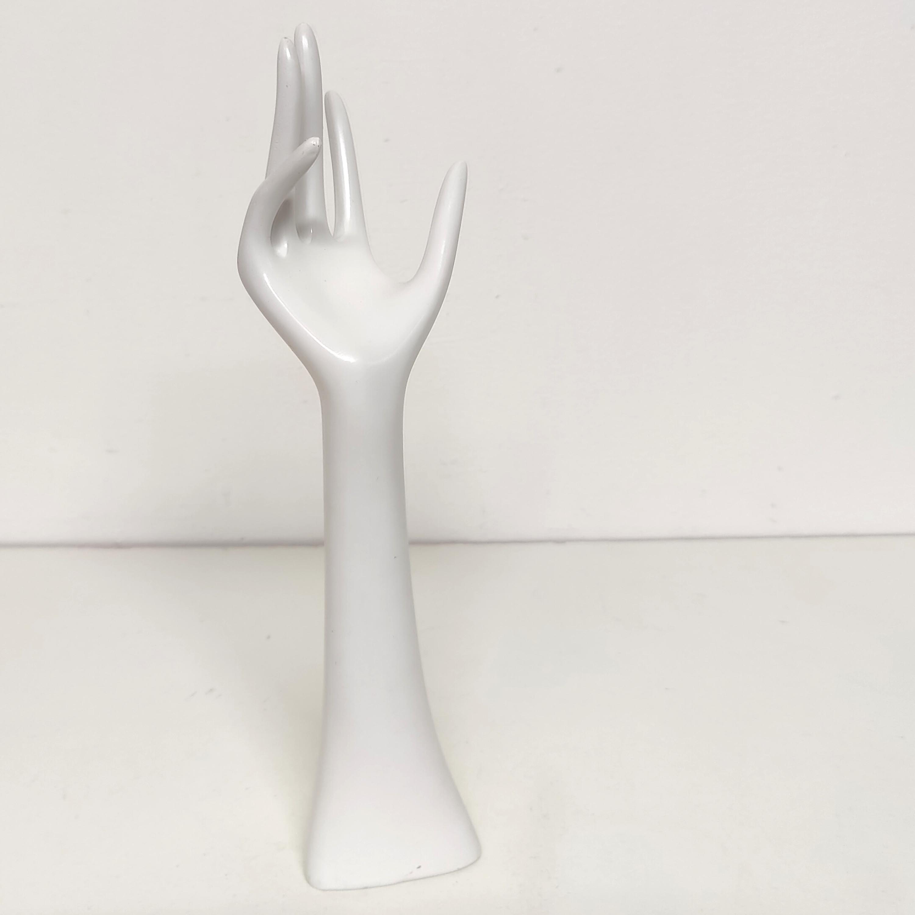 Hand ring holder jewelry in white resin