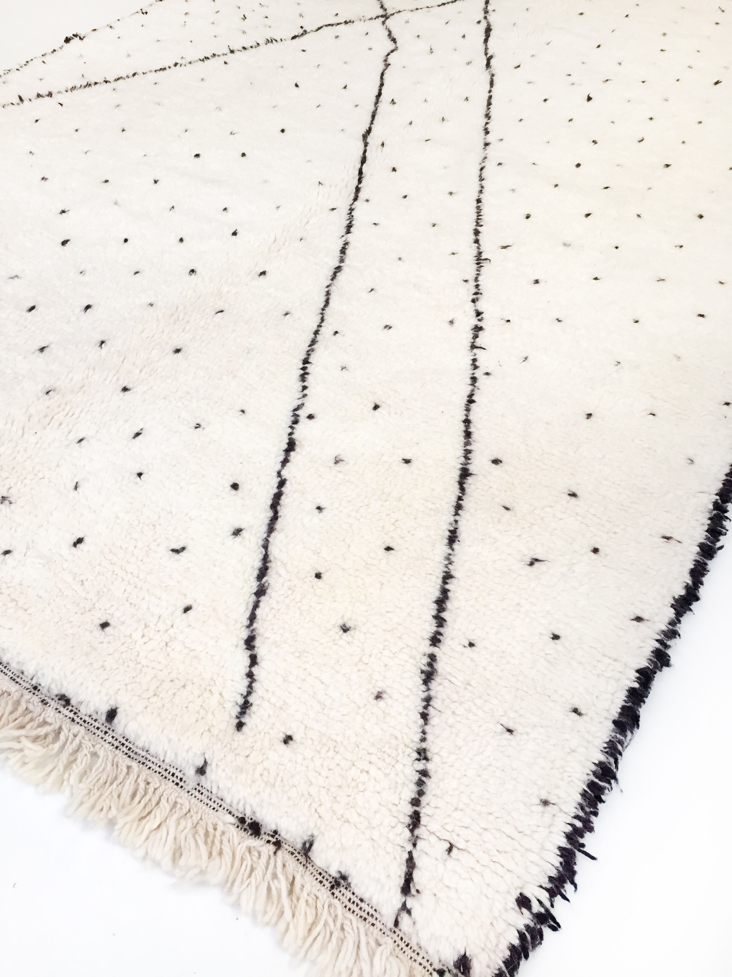 Beni Ouarain ecru Berber rug with polka dots and black patterns 235x157cm