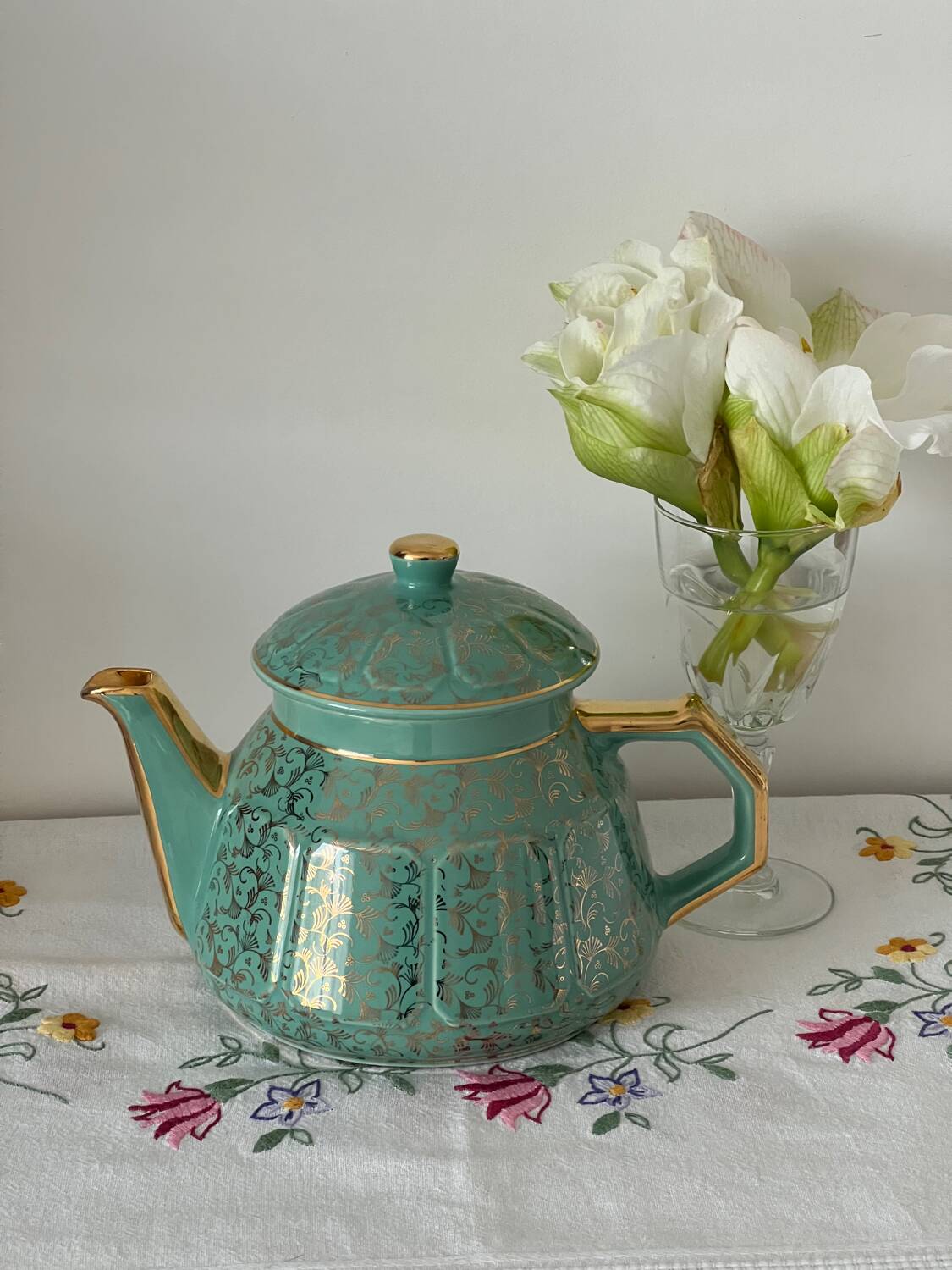 Art Deco Pegasus teapot