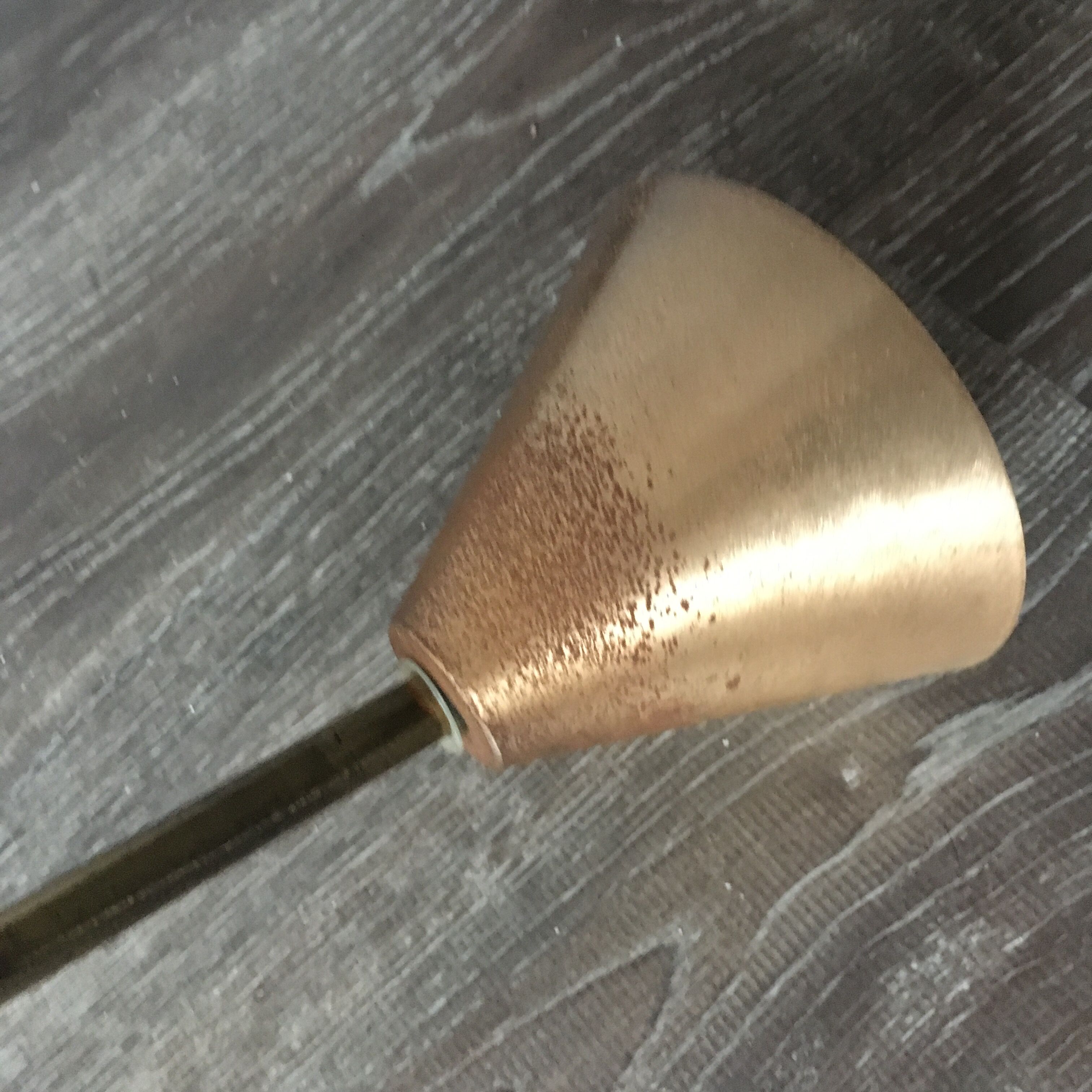 Brass-style chandelier and puffed glass 60/70