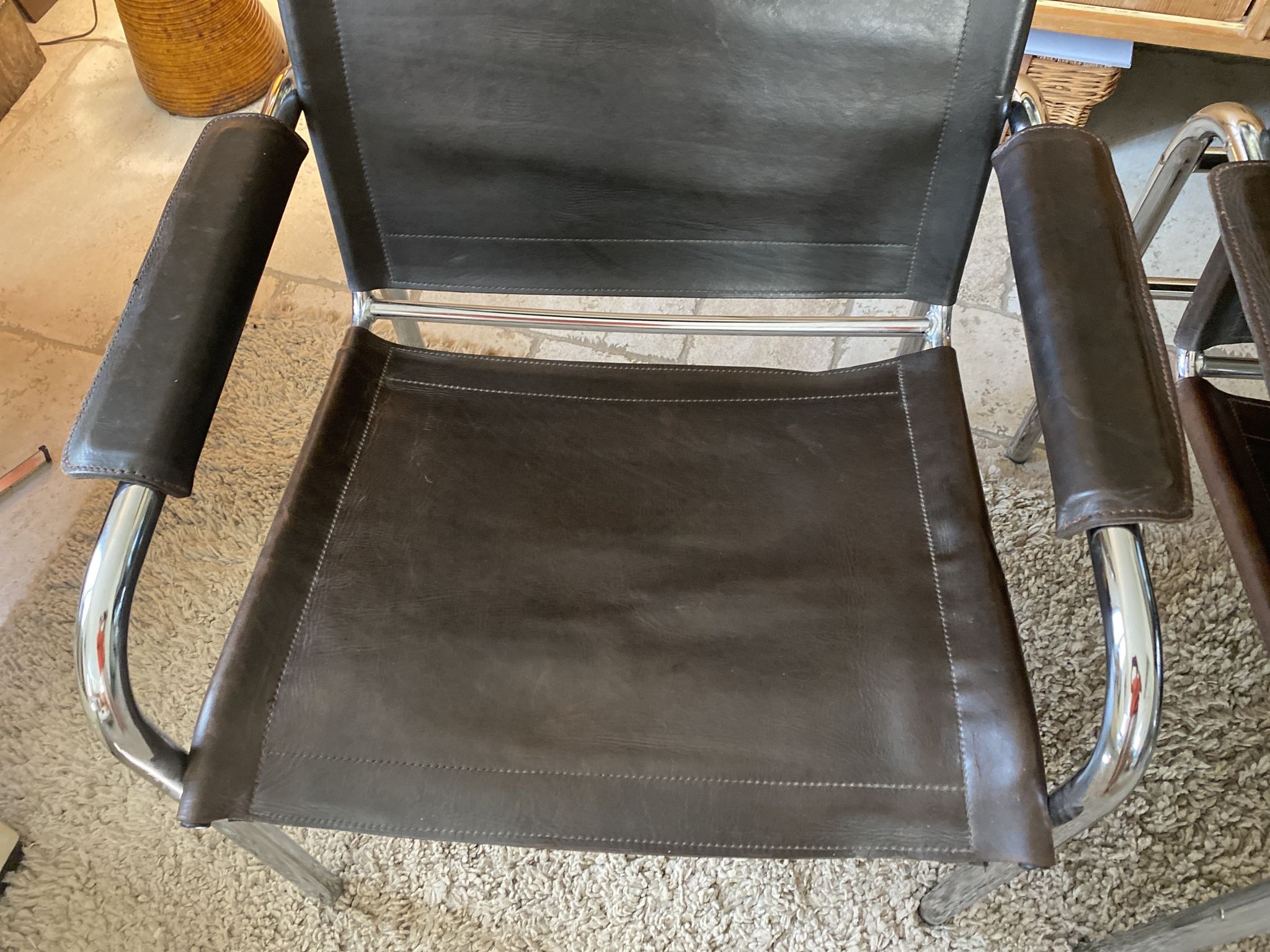 Pair of Klinte armchairs, Tord Bjorklund style, in brown leather, 1980