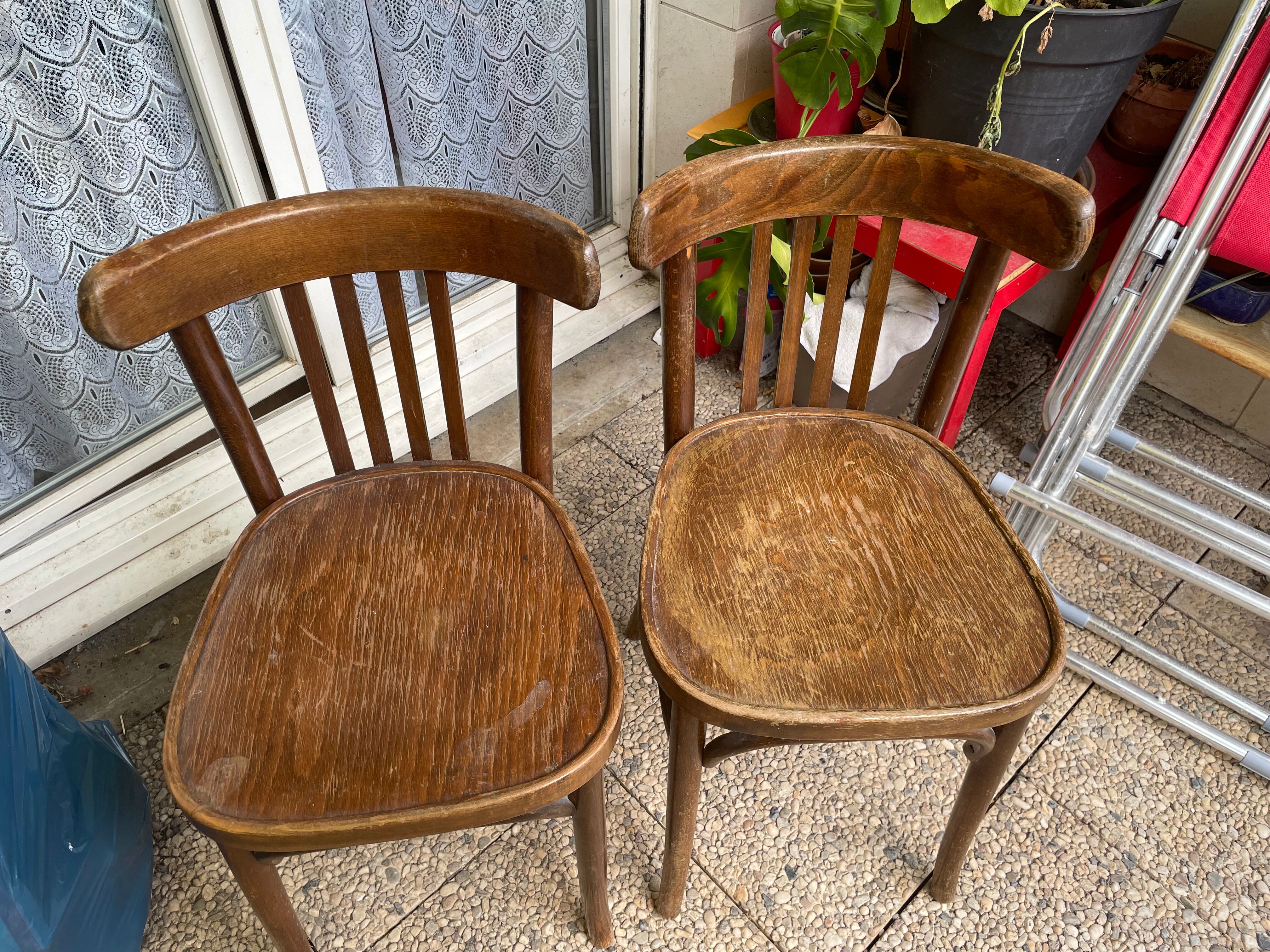 Set of 2 bistro chairs