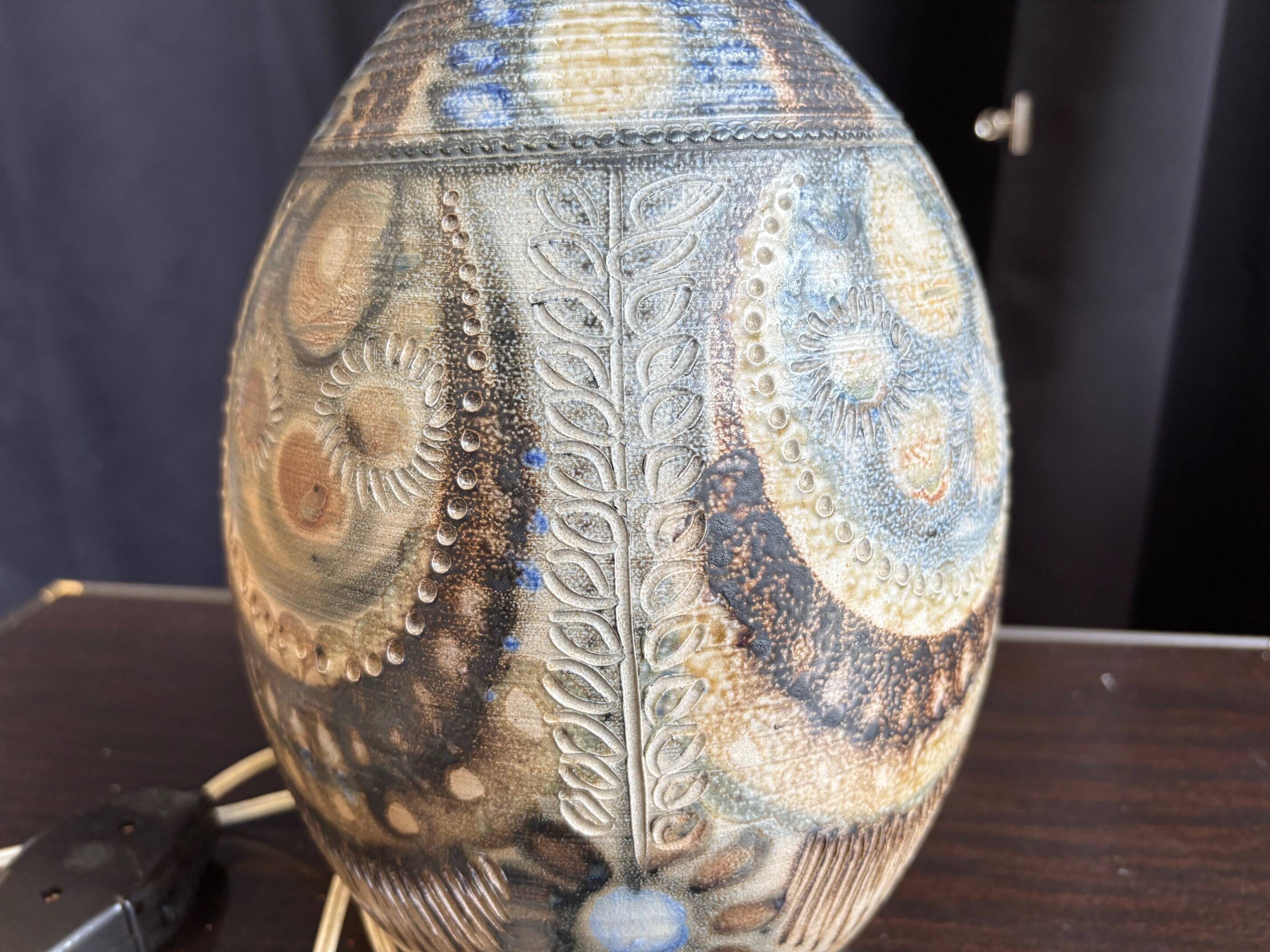 Stoneware lamp (base) signed Joël Courjault for Keraluc – floral decoration