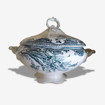 Old tureen