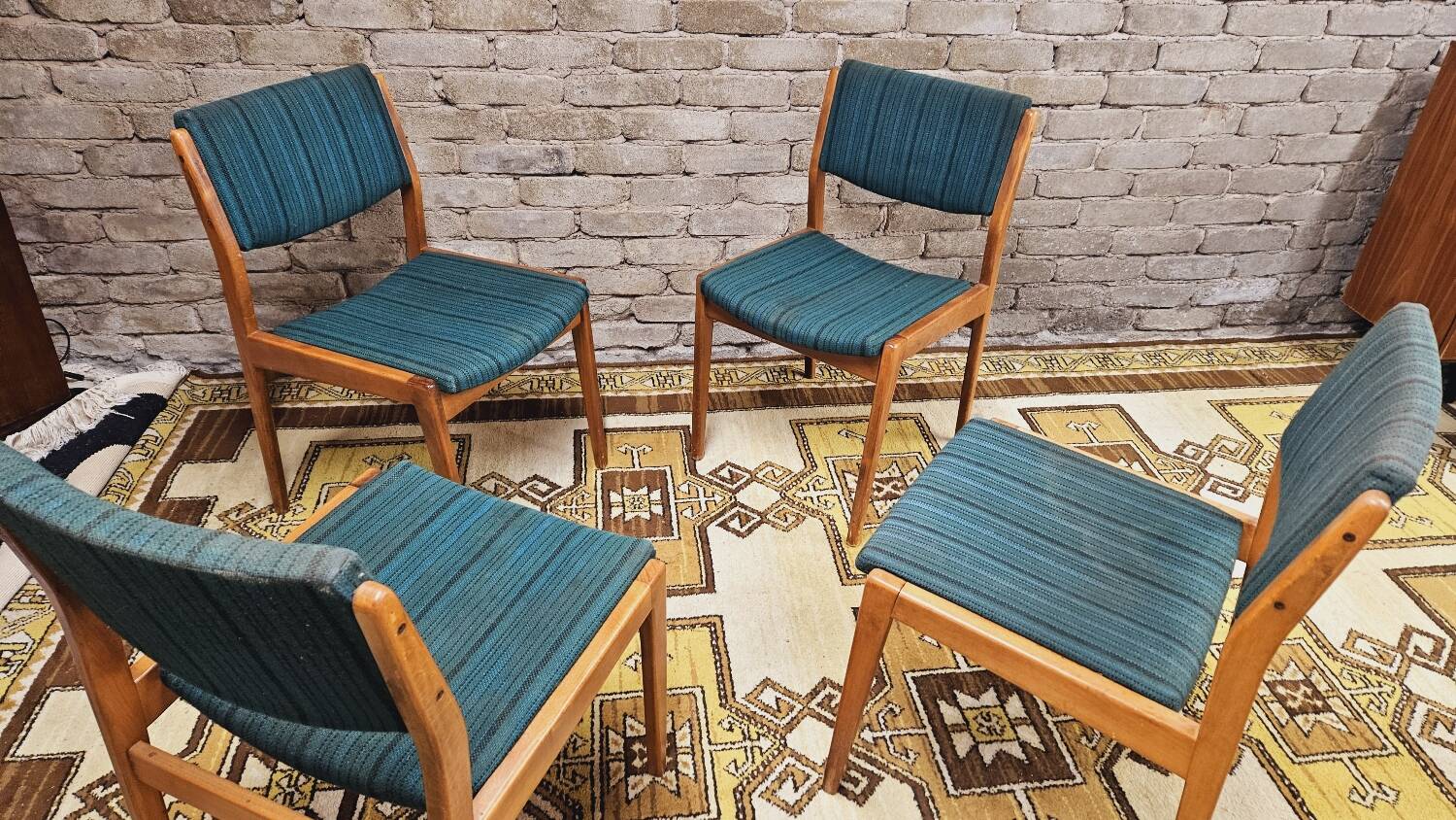 Set of 4 Scandinavian chairs 1960