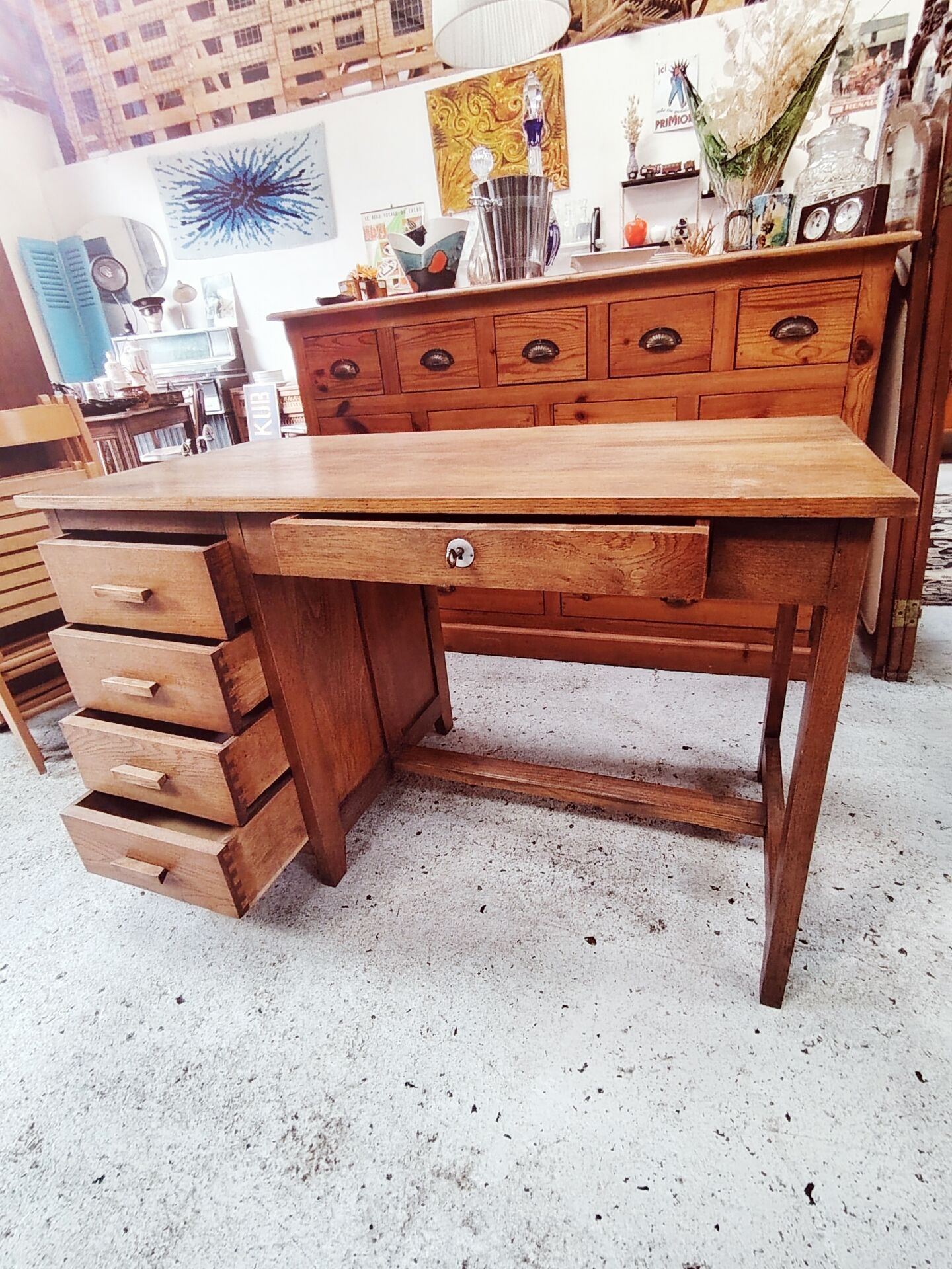 Bureau d'esprit maître d'école en bois massif à caisson - 1950