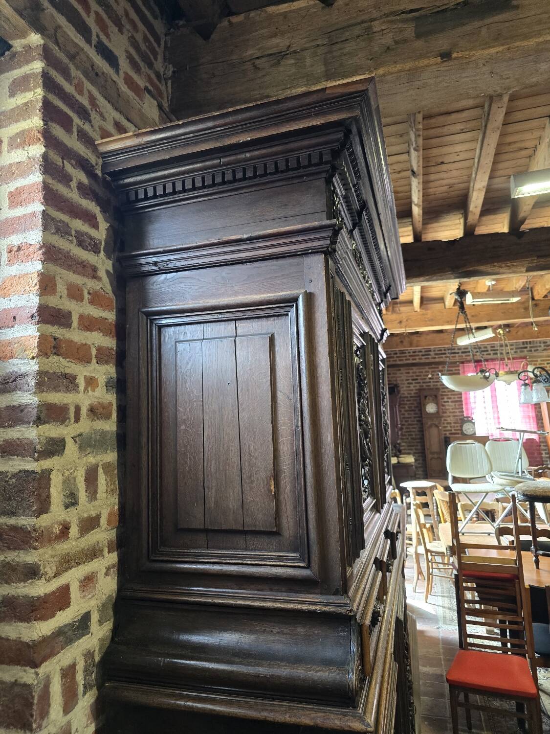 18th century Renaissance 4 door furniture