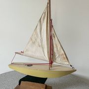 English basin sailboat bowman in wood, 50s-60s