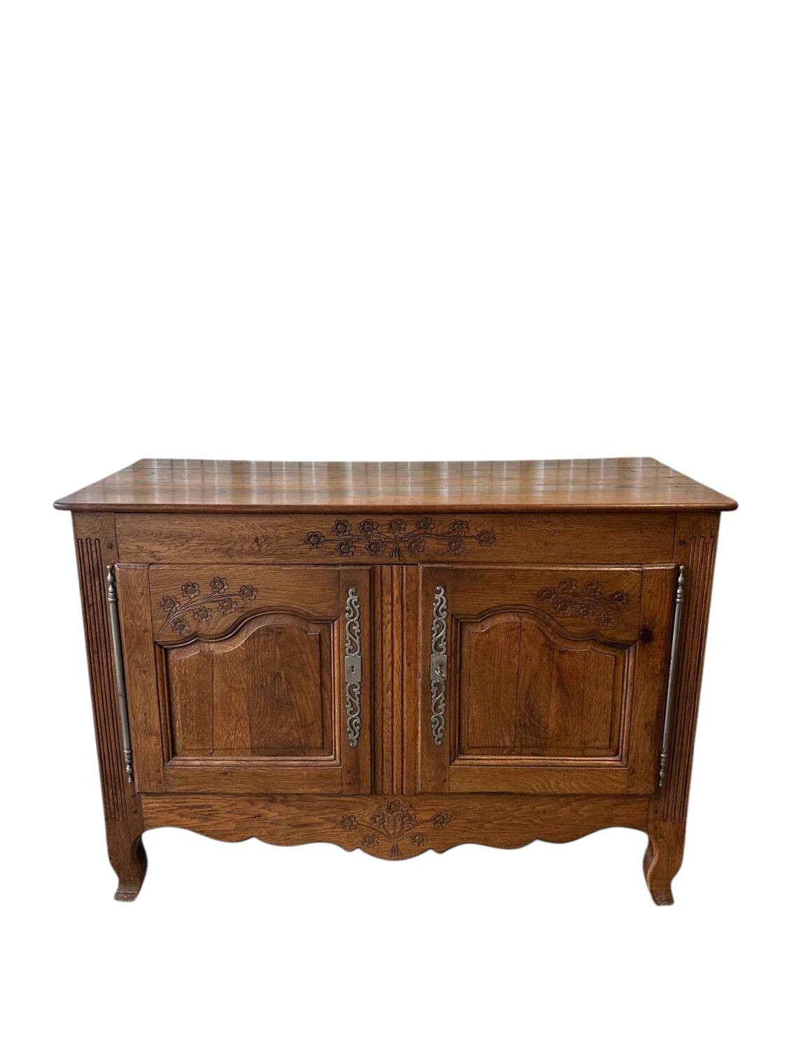 2-door solid oak sideboard