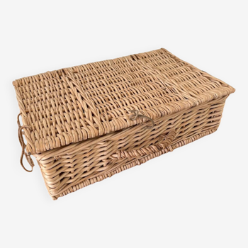 Vintage wicker picnic suitcase basket