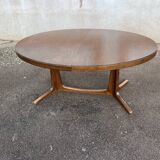 Oval baumann table