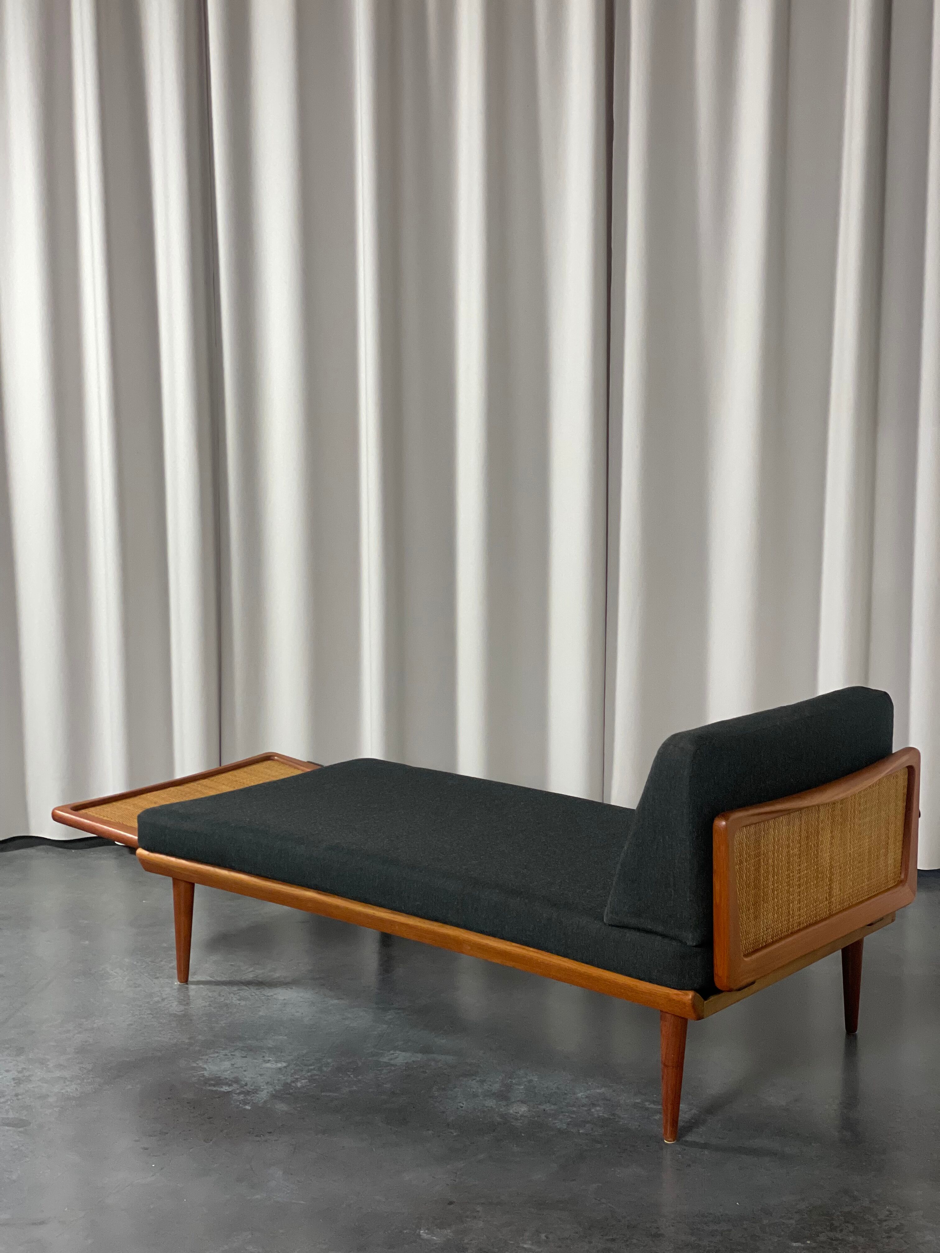 Danish teak daybed by Hvidt & Molgaard