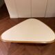 Table basse vintage triangulaire  / boomerang - scandinave