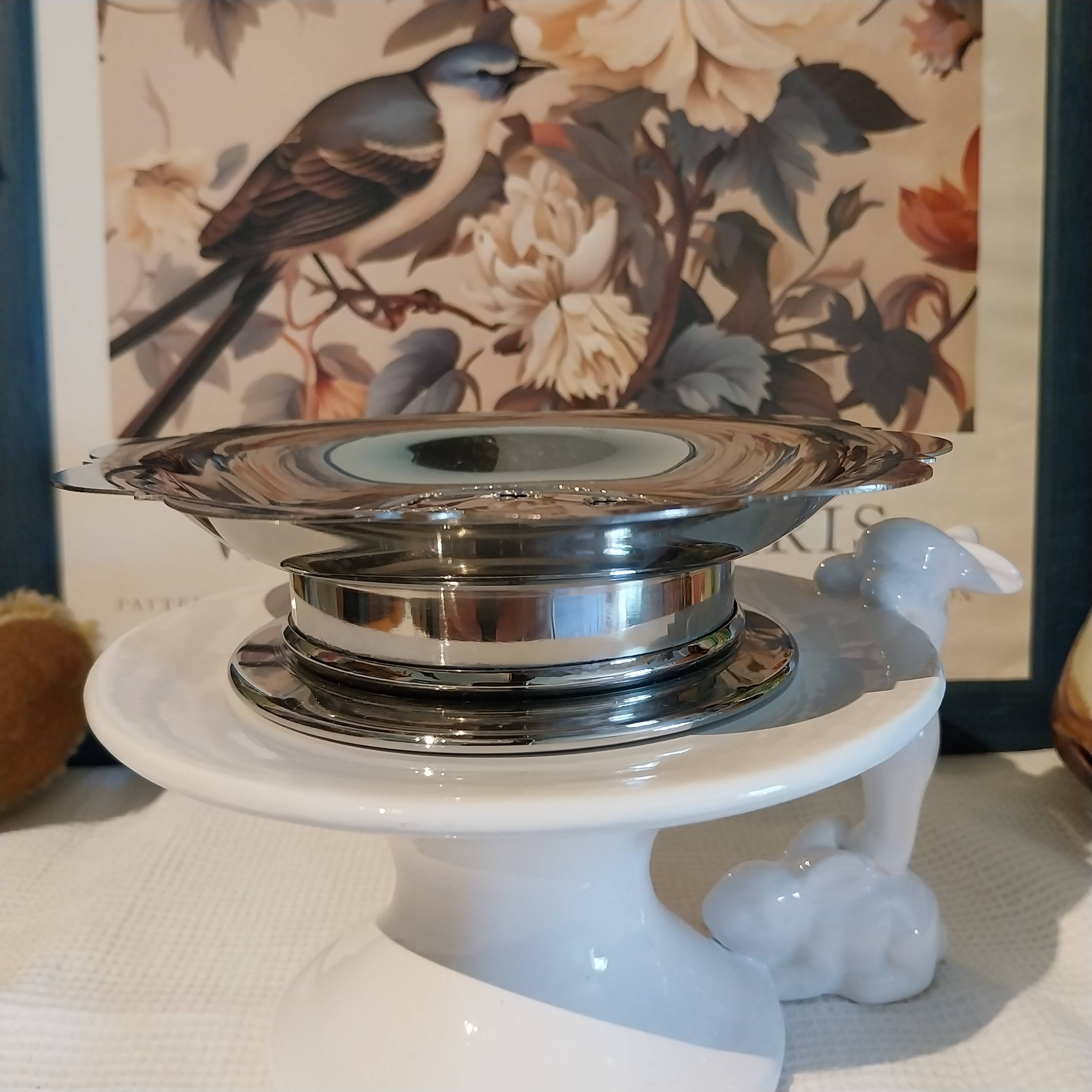 Vintage 1950s shell butter dish