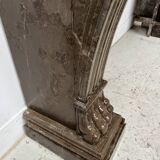 Napoleon III fireplace with claw feet in speckled marble, 19th century.