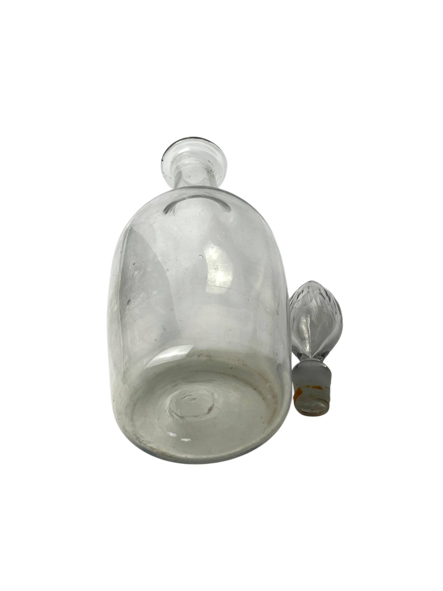 Tableware, large bottle carafe with stopper from the 19th century.
