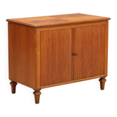 Petit buffet des années 1950-60.