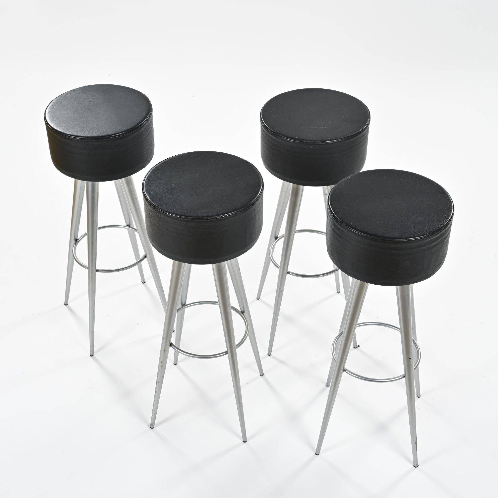 Suite de quatre tabourets modèle Golia par Maurizio Peregalli