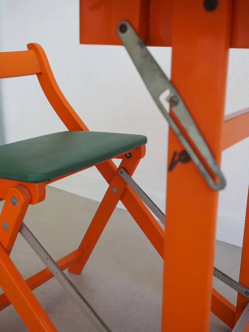 Fratelli Reguitti children's folding desk