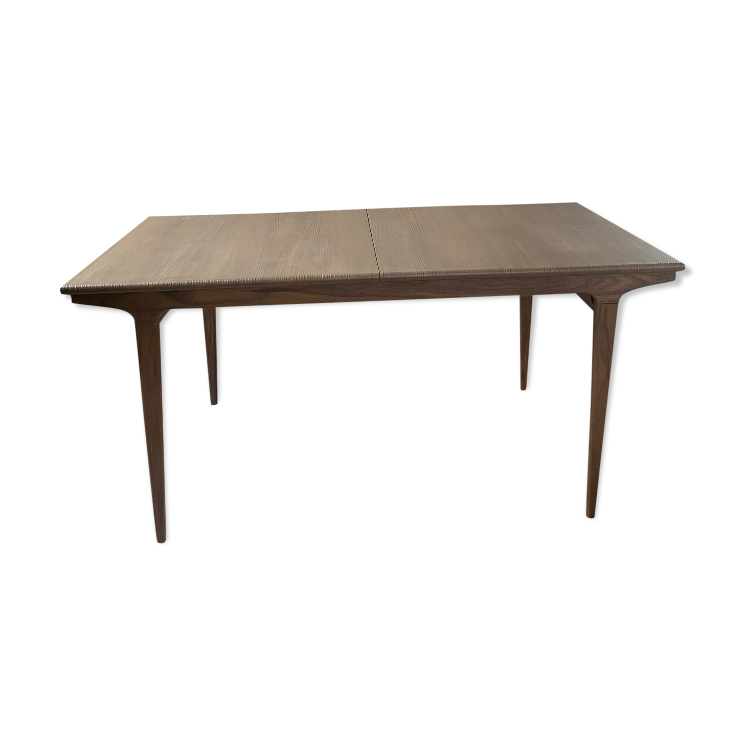 Scandinavian table