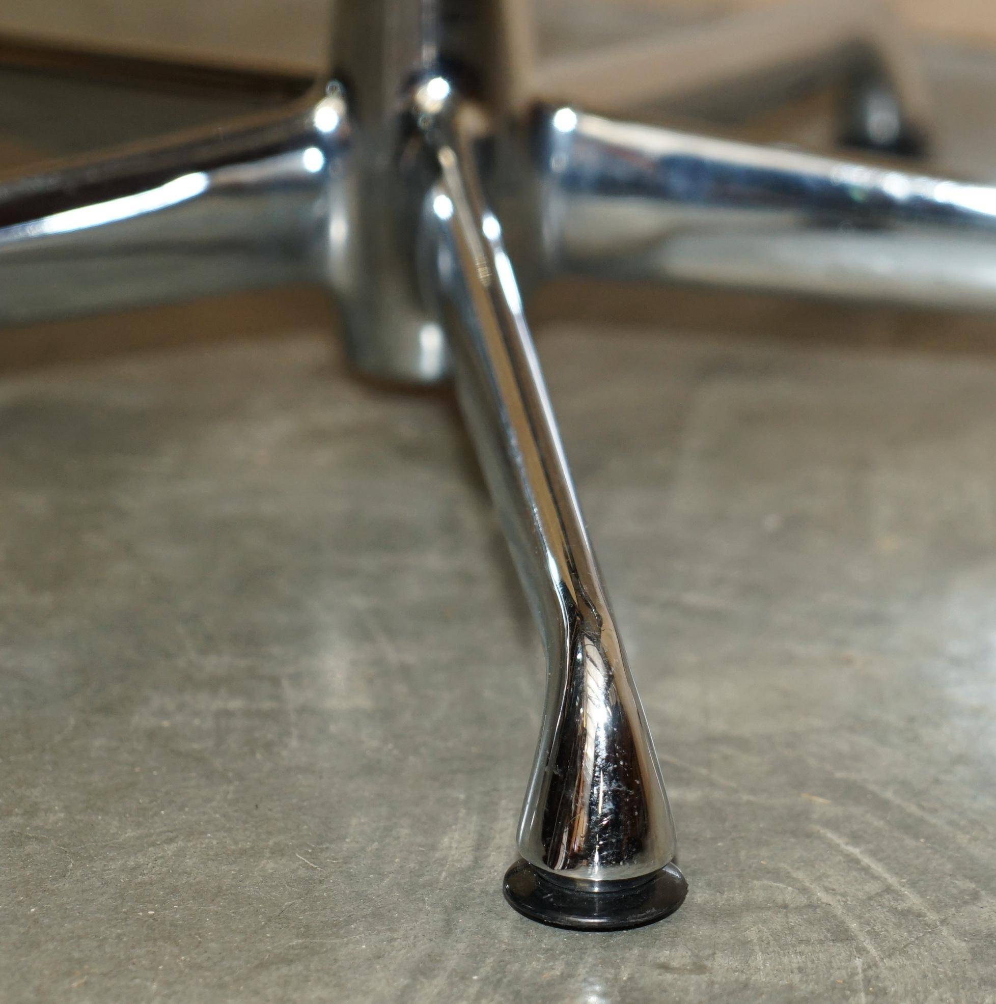 Vintage swivel office chair Vitra ICF Eames EA105 Hopsak