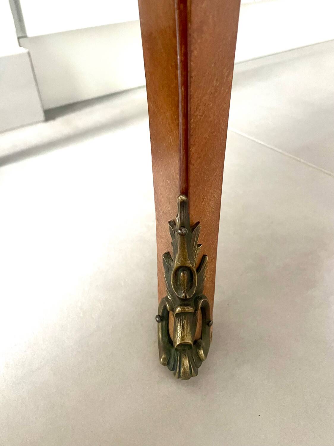 Pair of antique Louis XV chests of drawers in very good condition