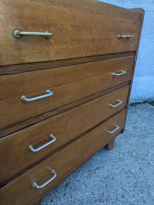 Vintage chest of drawers