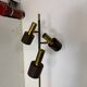 Lampadaire vintage moderniste marron et laiton à 3 spots, années 1960