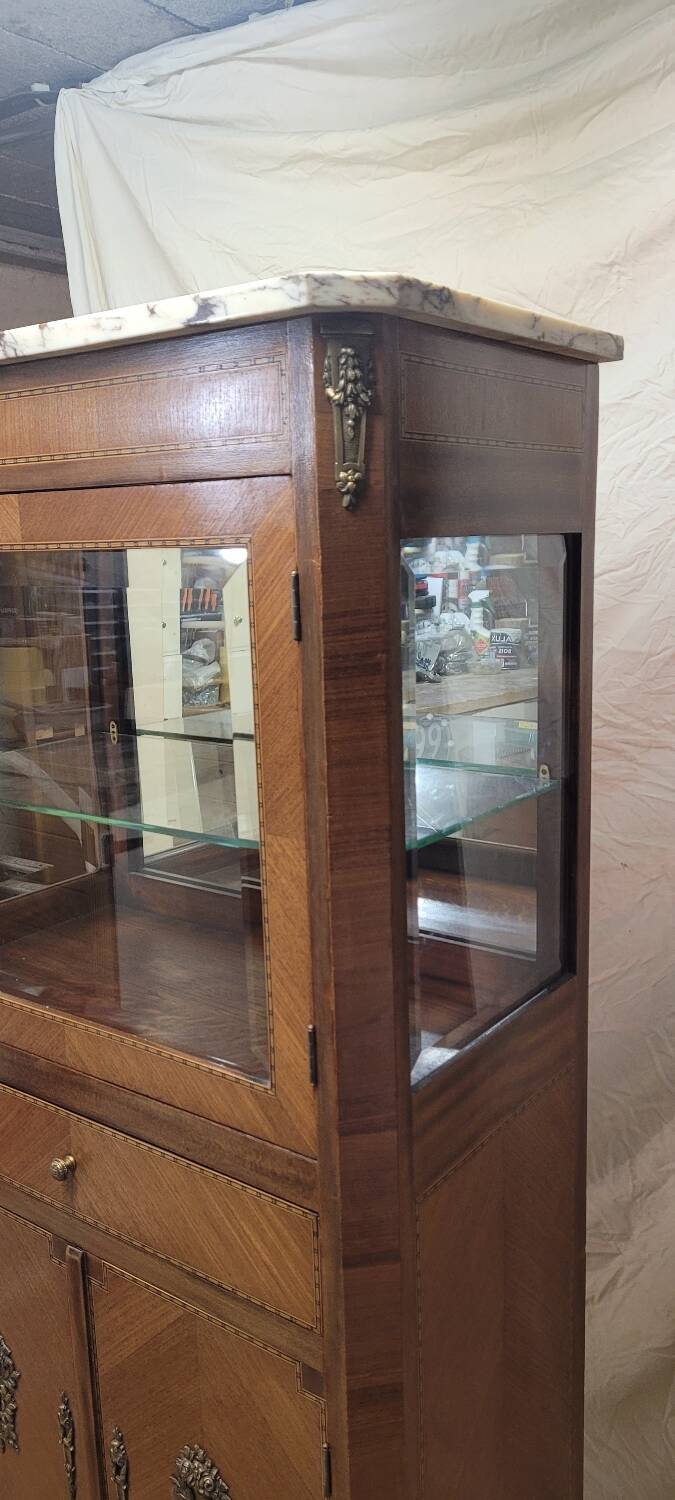 Louis XV style display case in marquetry