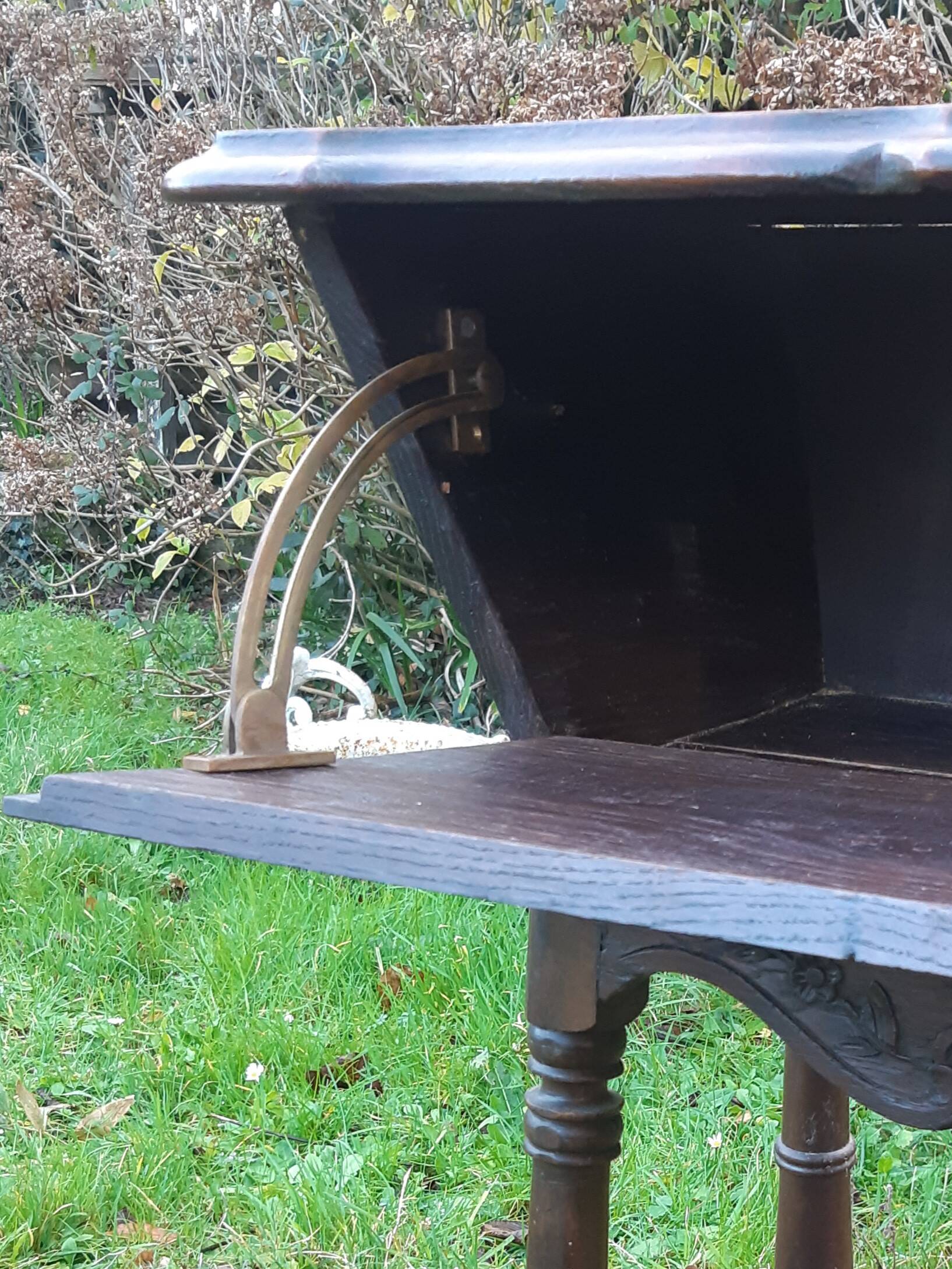 Provençal oak kneading trough