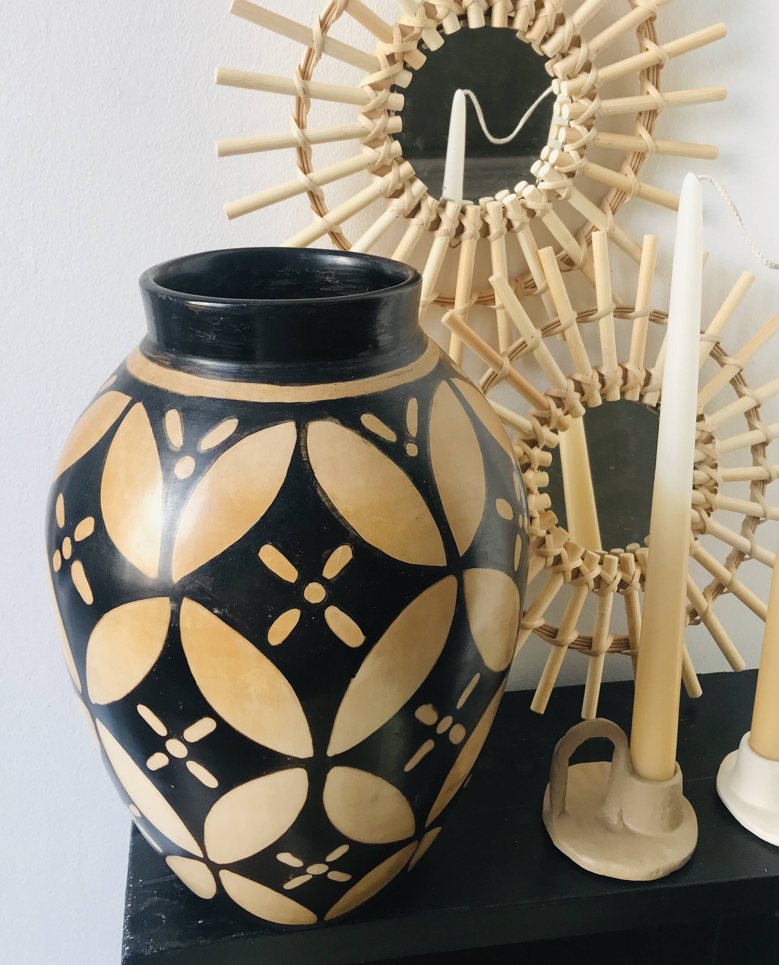 Peruvian craft terracotta vase