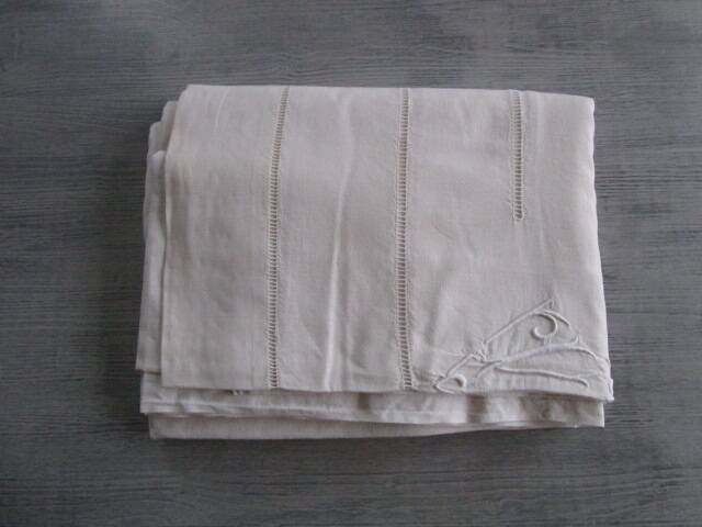 Old monogrammed sheet - embroidered: 330x230cm
