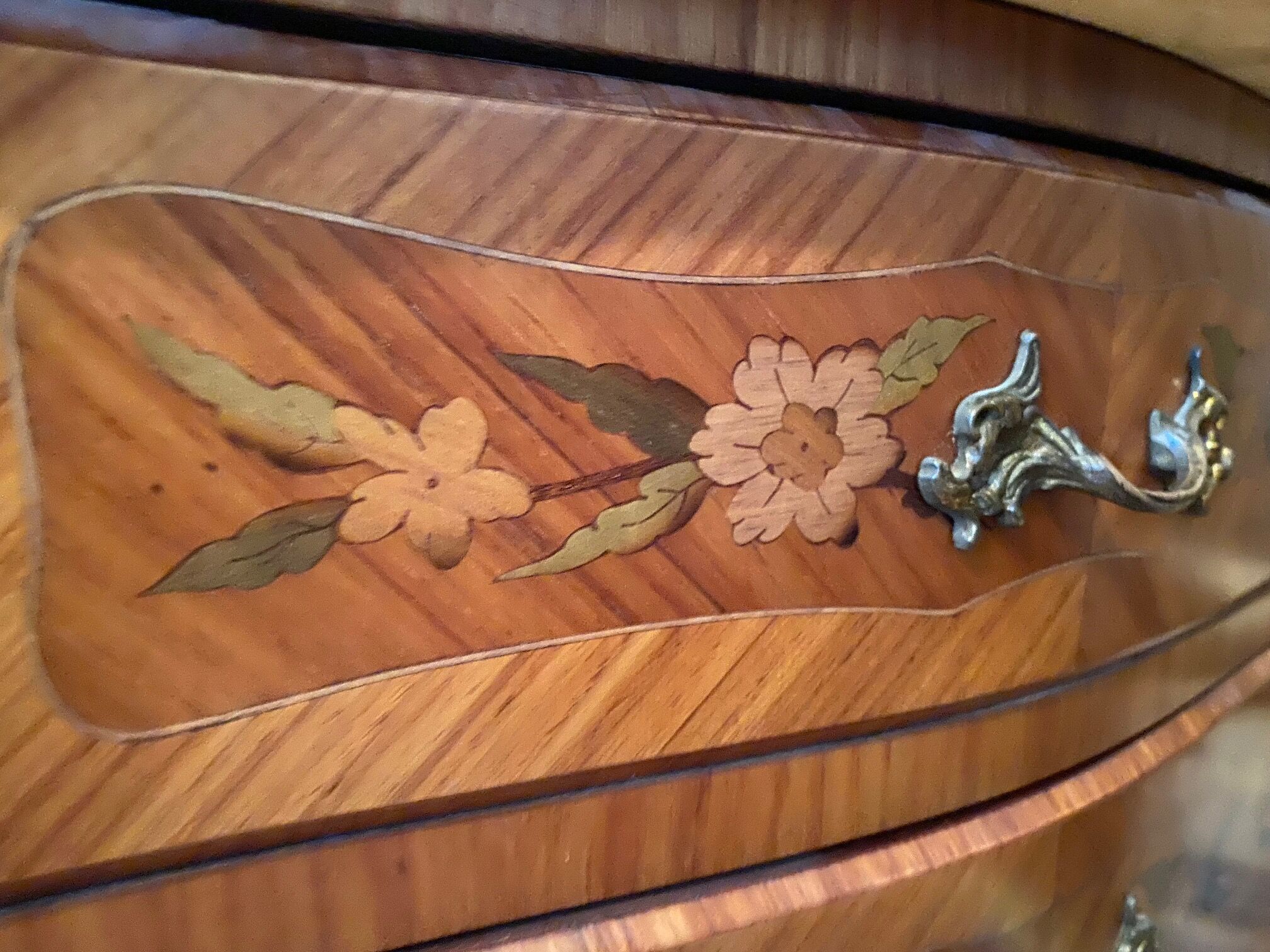 Chiffonier marqueterie