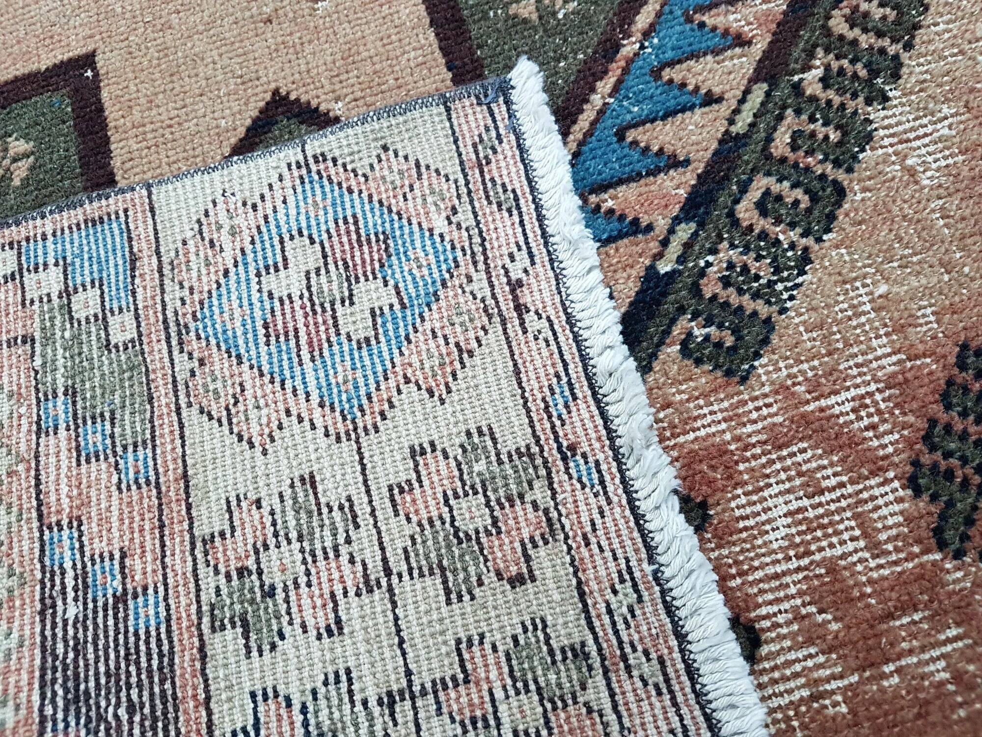 Tapis de couloir turc vintage