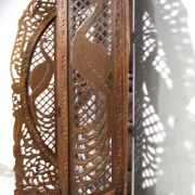 HANDCRAFTED SCREEN Carved by hand NEW