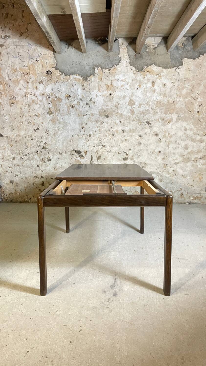 8 seater dining table
