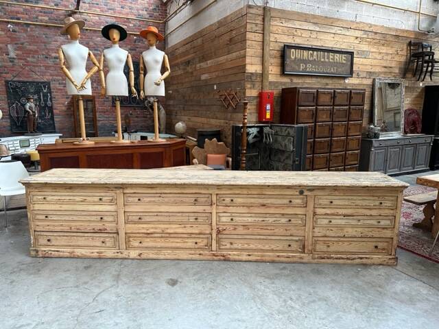 Huge piece of furniture from the early 20th century