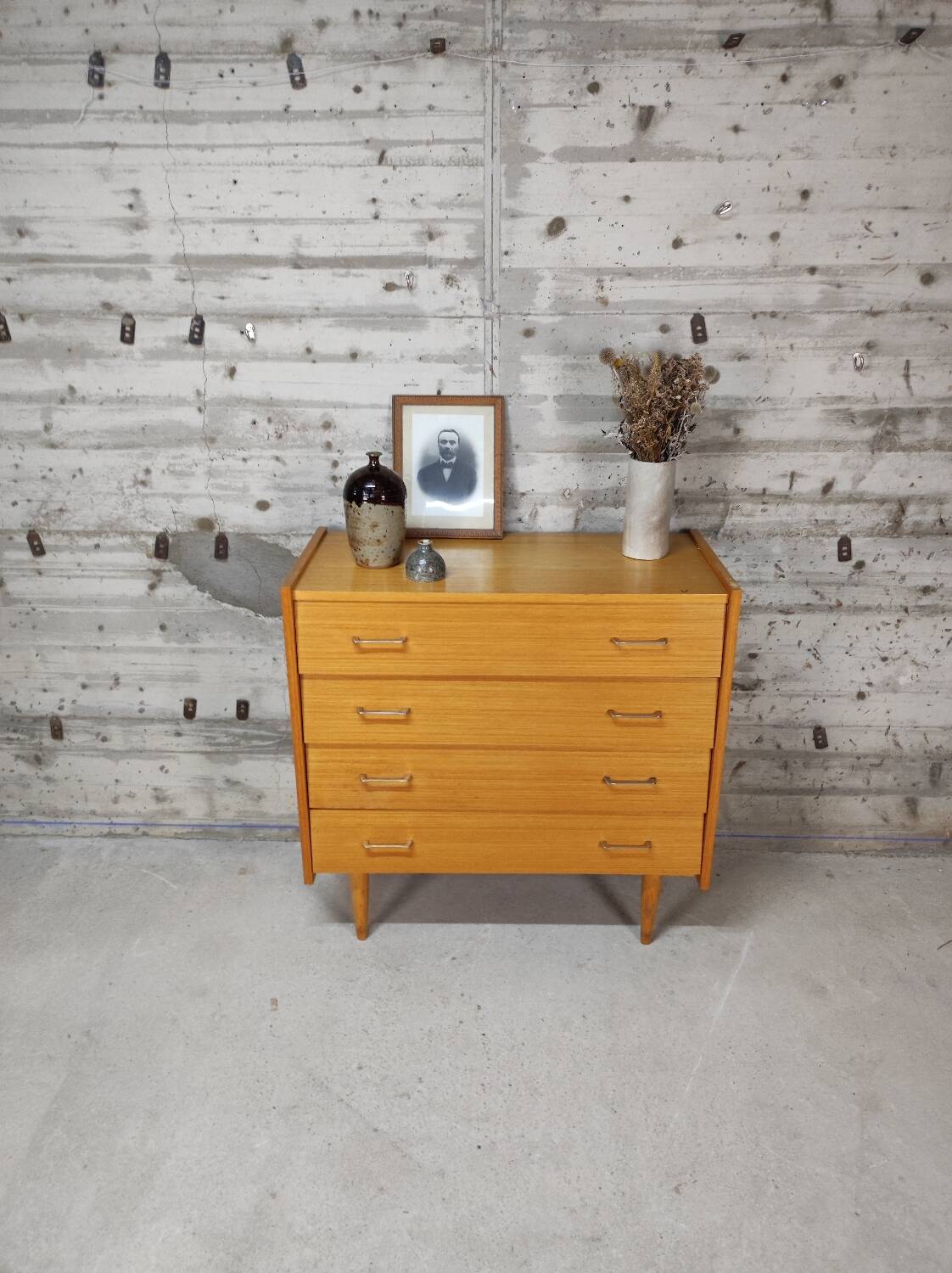 Vintage chest of drawers