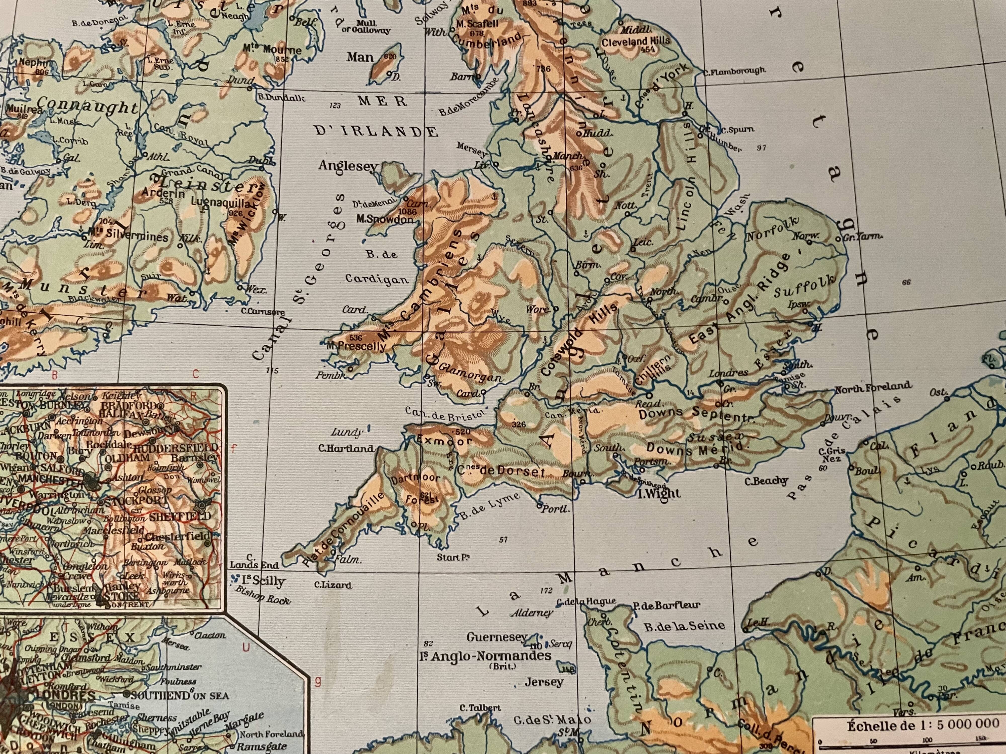 Old map of Great Britain and Ireland (physical) from 1945