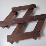 Accordion wooden coat holder