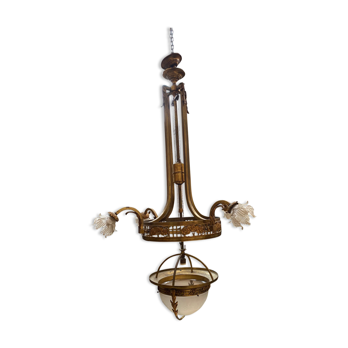 Large chandelier early twentieth in bronze