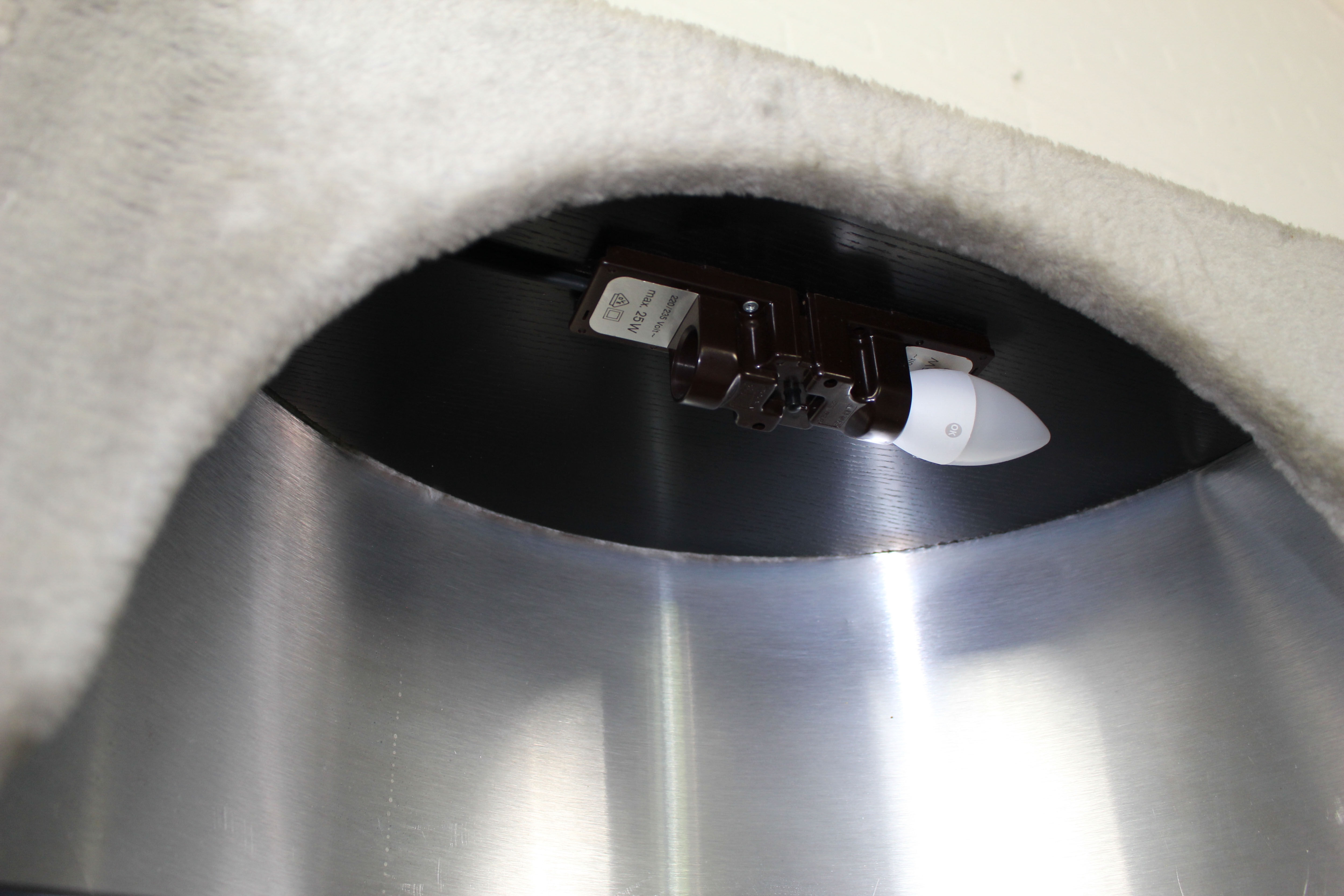 Coiffeuse distribuée par Roche Bobois