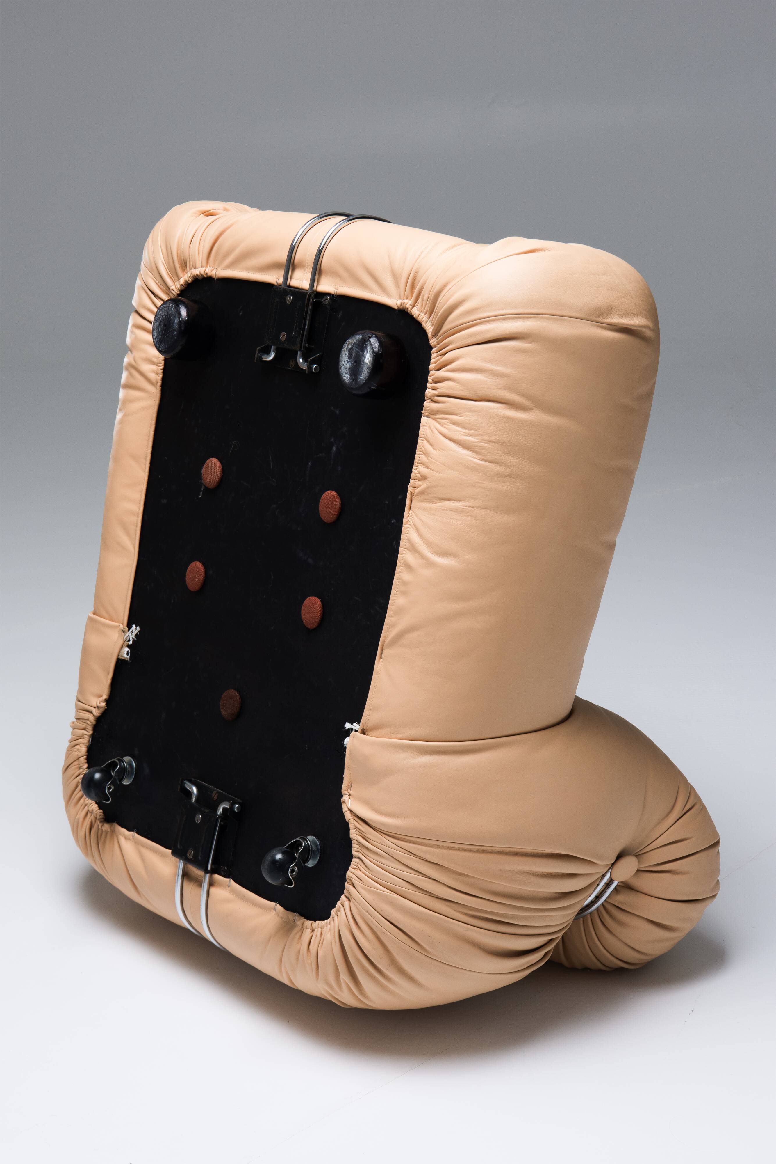 Pair of 'Soriana' Lounge Chairs - Tobia & Afra Scarpa