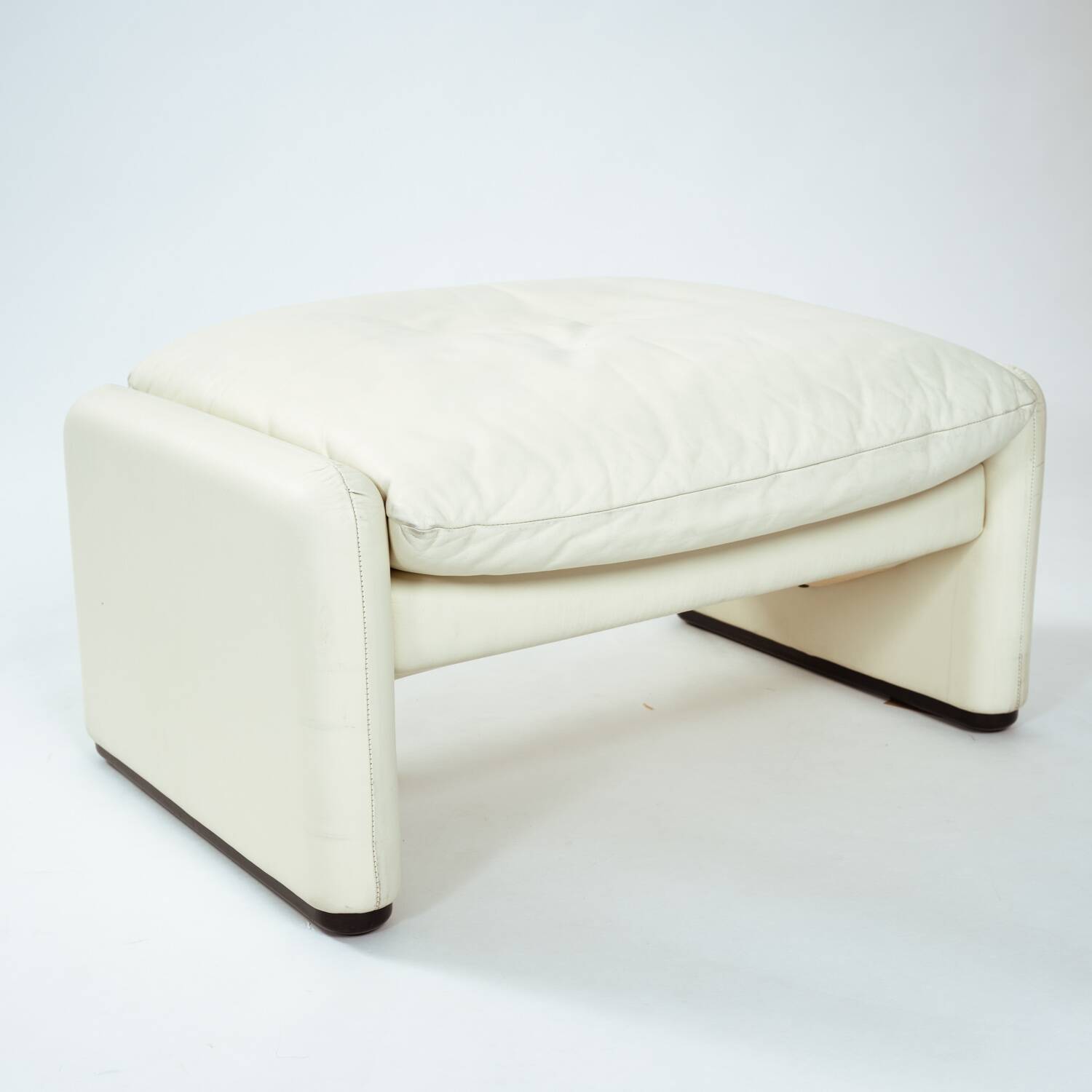 Chaise Maralunga de Vico Magistretti en cuir blanc