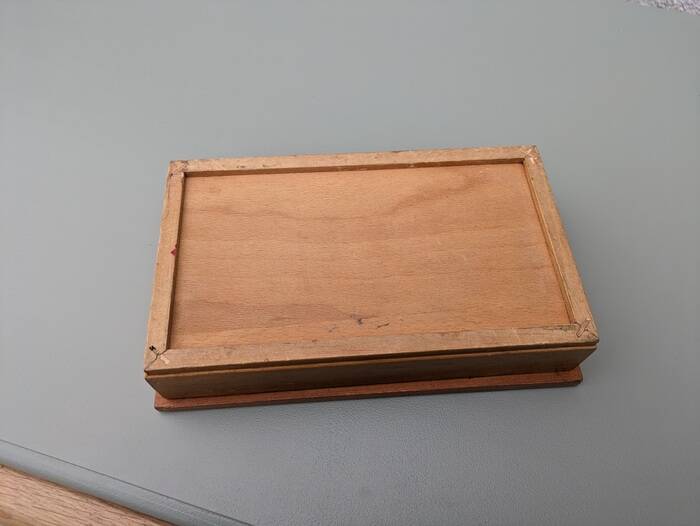 Inlaid wooden box