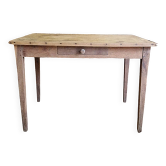 Farmhouse table