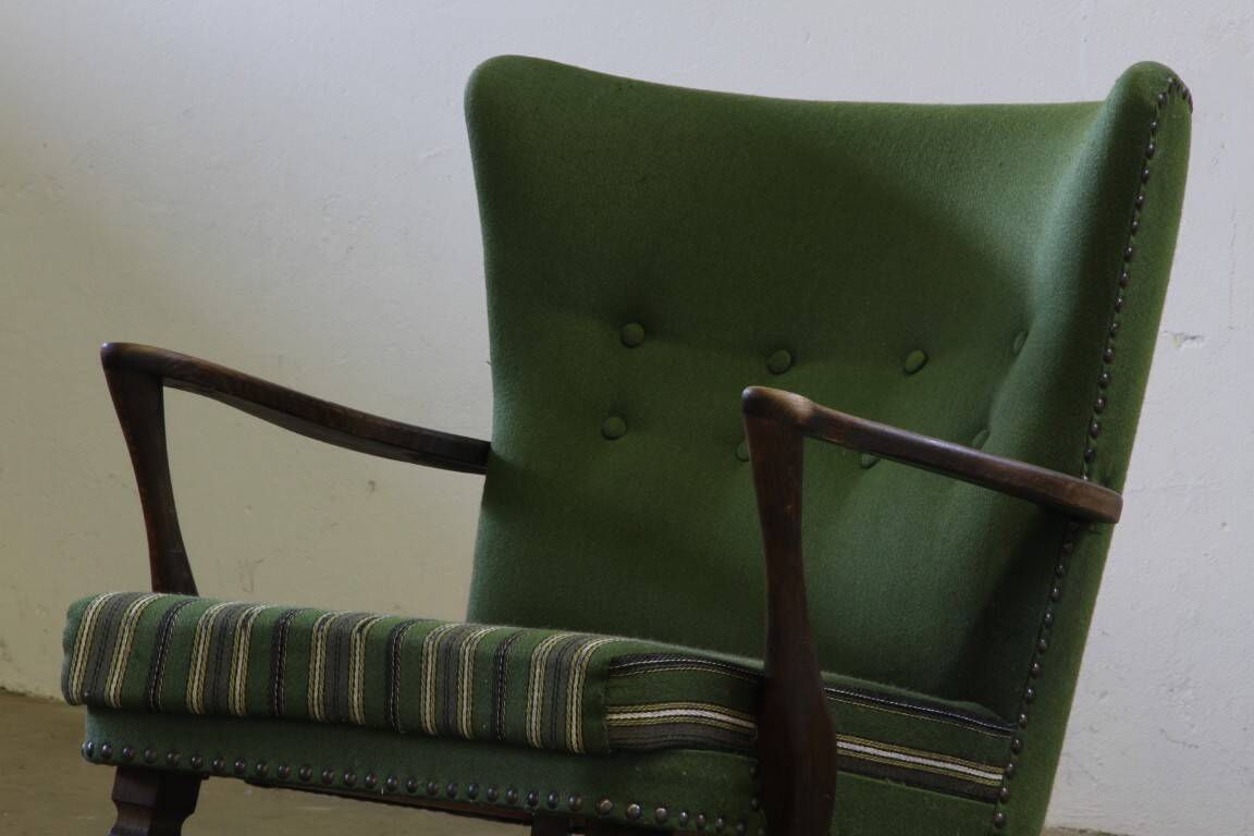 1960s vintage mid-century lounge chair, dark stained oak style of Viggo Boesen