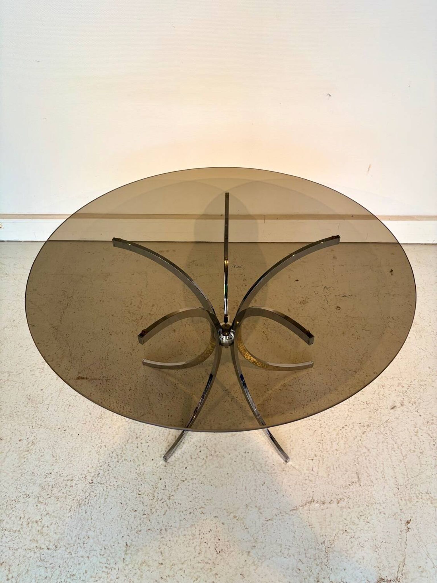 Vintage 1970s round table – smoked glass & chrome base –