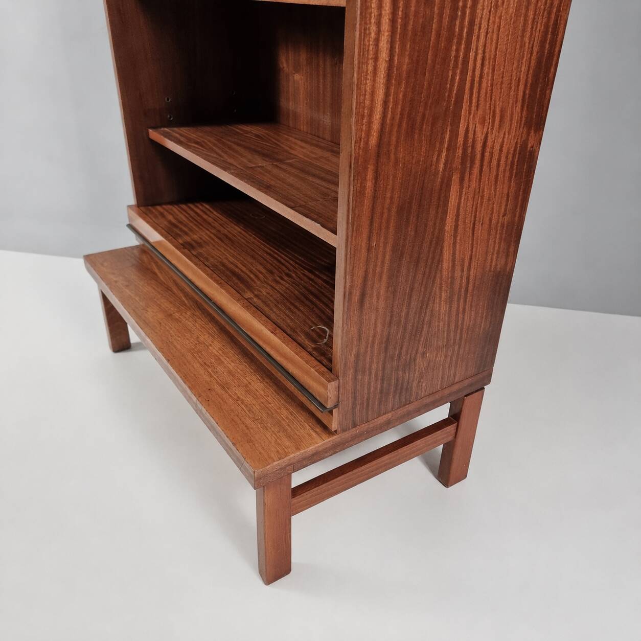 Bibliothèque vintage en hêtre, années 1970